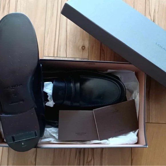 Genuine Louis Vuitton Loafer , UK 7.5 - Picture 2 of 8